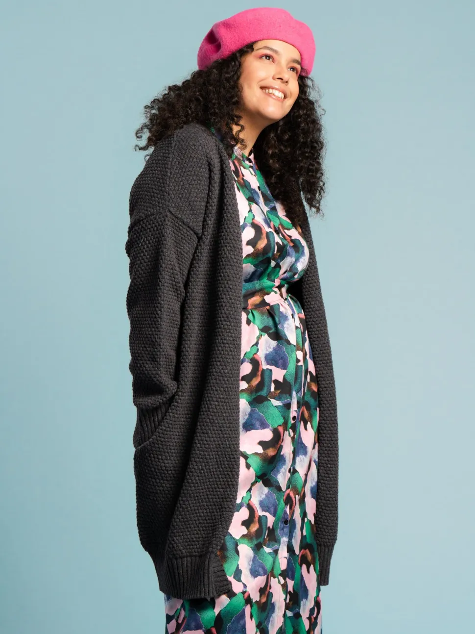 Alma Villatakki, Asphalt Grey
