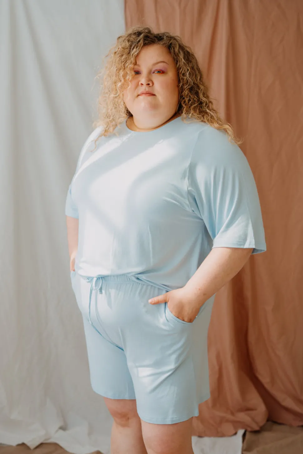 Ariana Shortsit, Blue