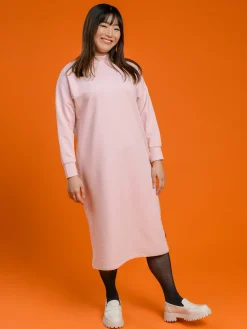 Bonnie Mekko, Chalk Pink