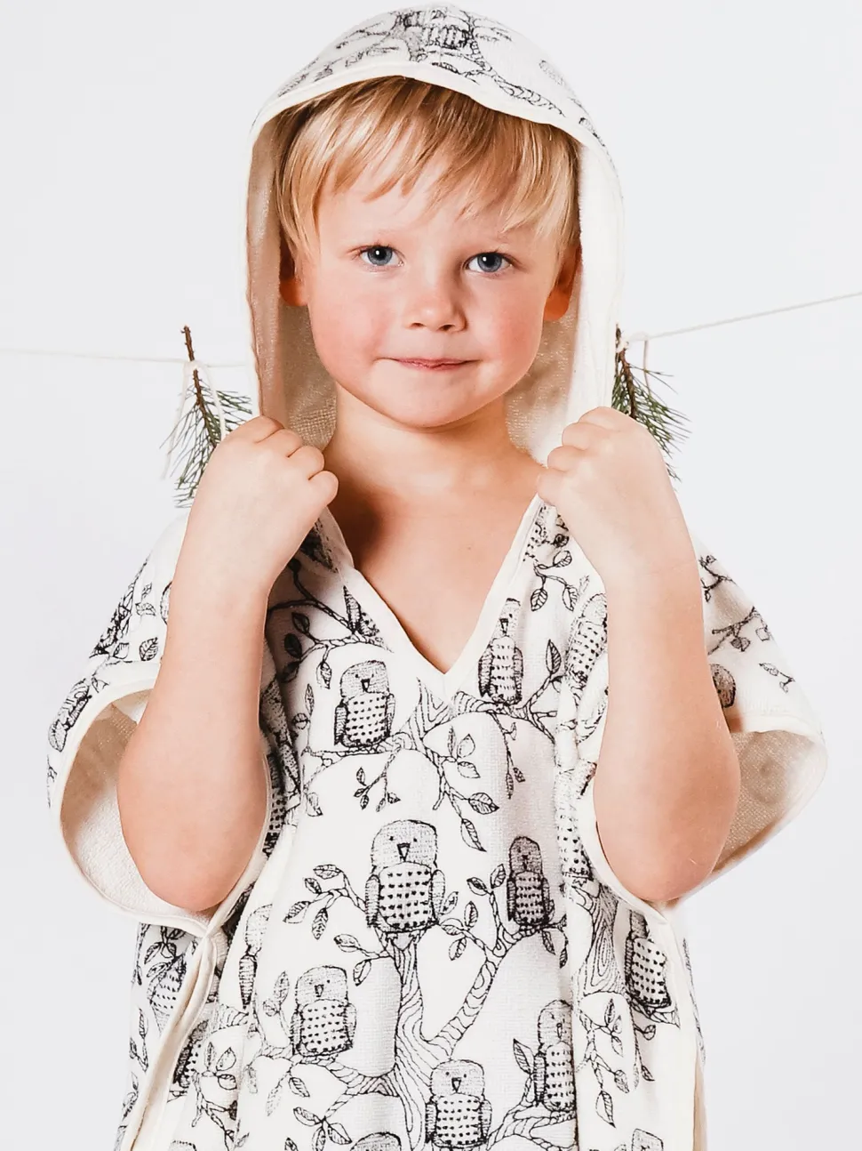 Hollis Kylpyponcho, Pöllö Luonnonvalkoinen