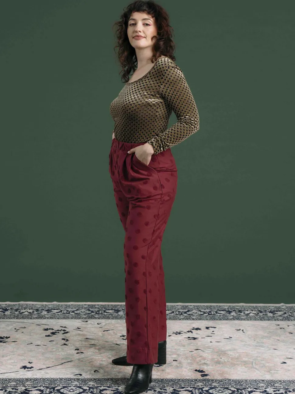 Jill Housut, Wine Red Big Dot