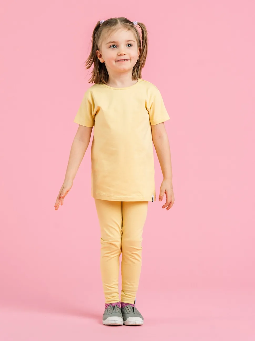 Leslie T-Paita, Dusty Citron