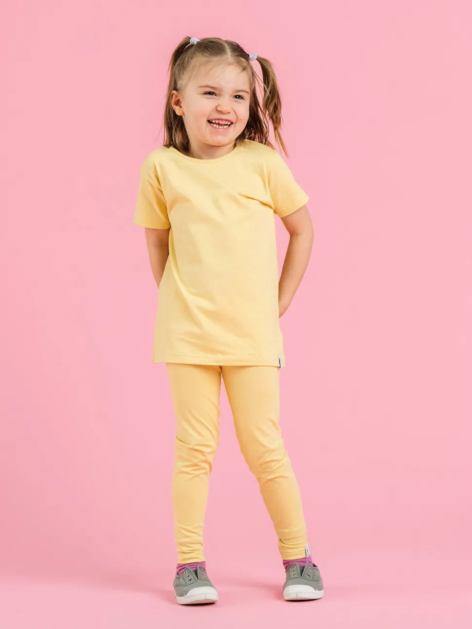 Leslie T-Paita, Dusty Citron