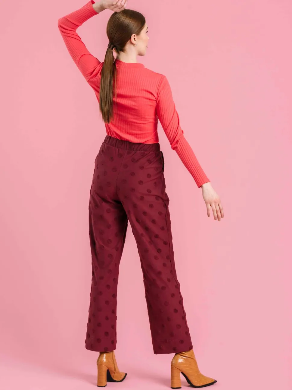 Renata Paita, Coral Pink Ribbi